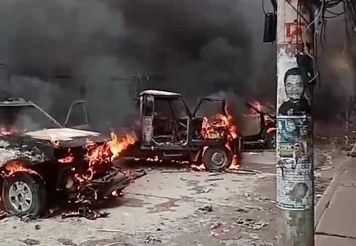 Protesting students torch a police vehicle in Mawna roundabout in Sreepur, Gazipur on 3 August 2024.